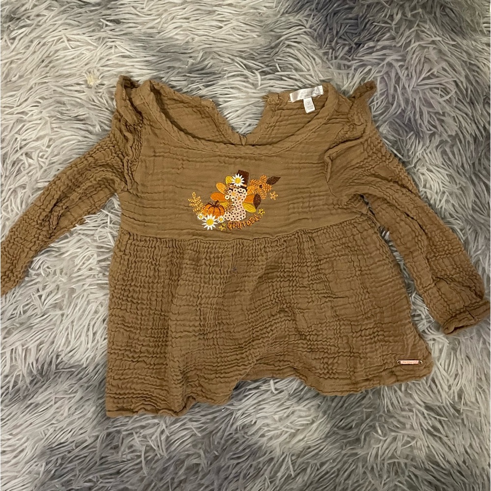 Tahari Girls 2T “Grateful” long sleeve blouse.
